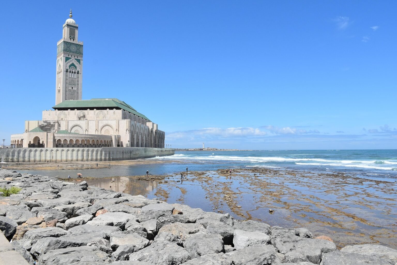 Casablanca Travel Guide: Hassan II Mosque & Things to Do